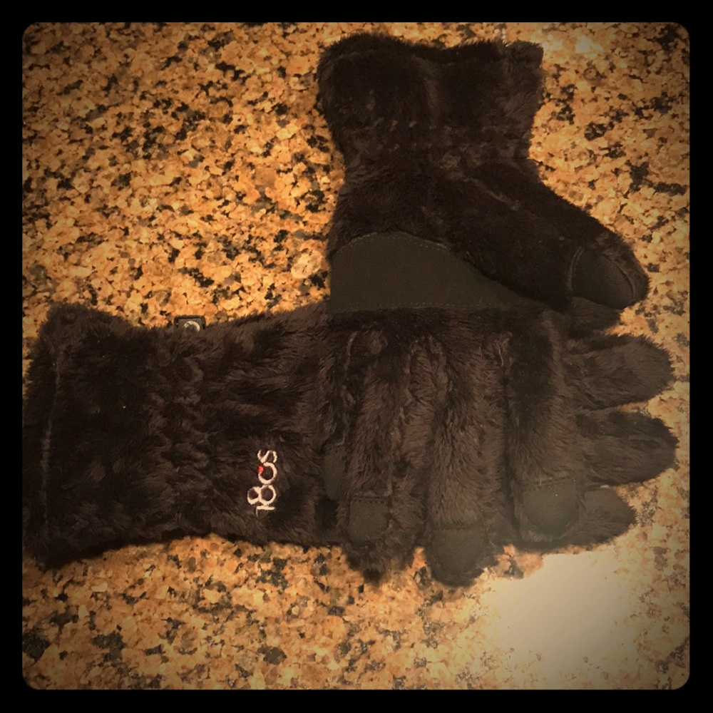 Gloves